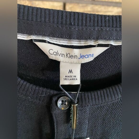 Calvin Klein black tshirt nwt - Picture 3 of 7